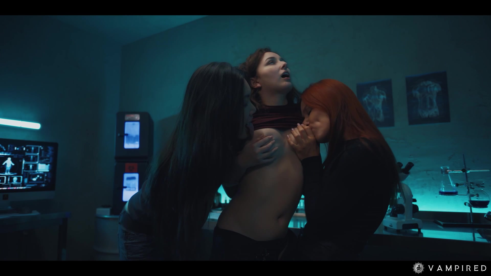 Lucy Mochi Monstergirl Lesbian Porn Vampire Girls Threesome